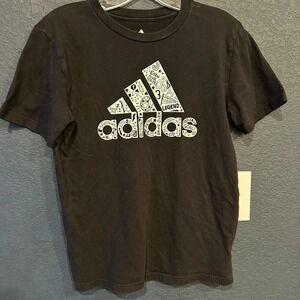 Kids black Adidas soccer T-shirt (10/12)